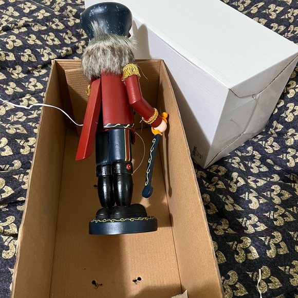 Zim’s Nutcracker collectible !!!FIRM - Picture 2 of 7